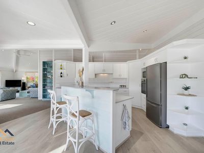 39 Hilltop Parkway, Tallwoods Village