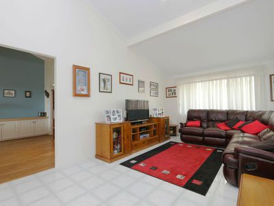 10 Woodland Dale, Canning Vale