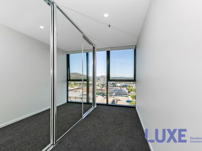 1317 / 15 Bowes Street, Phillip