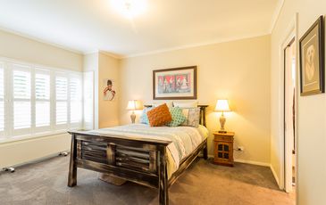 5 St Georges Road, Beaconsfield Upper