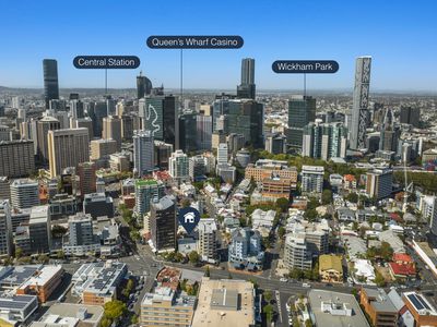 4 / 115 Berry Street, Spring Hill