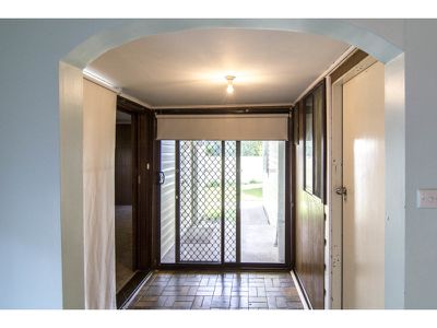 9 Queen Street, Horsham