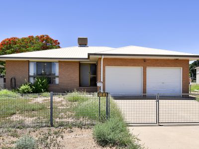 144 GALAH STREET, Longreach