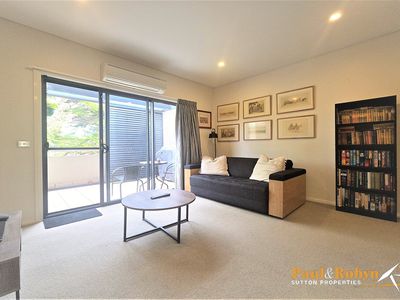 32 / 29 State Circle, Deakin