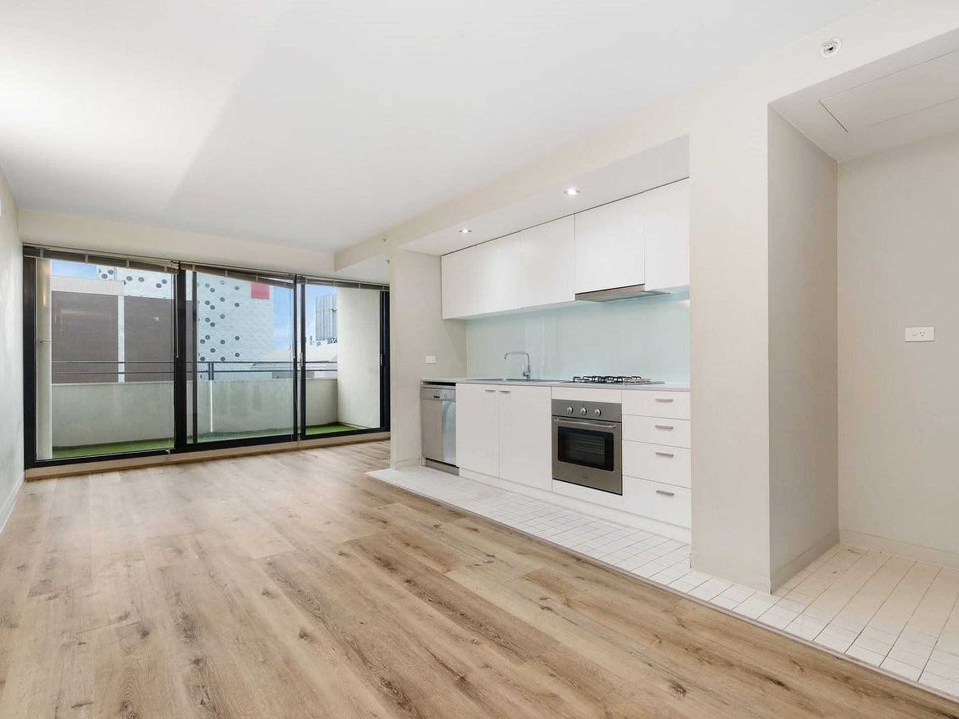 805 / 377 Burwood Road, Hawthorn