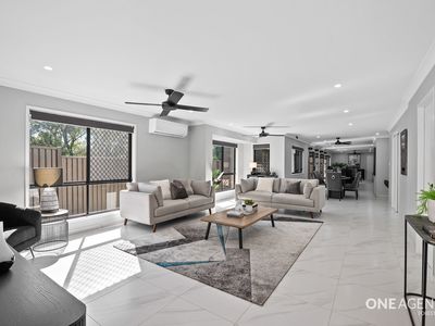 12 Falkland Street West, Heathwood