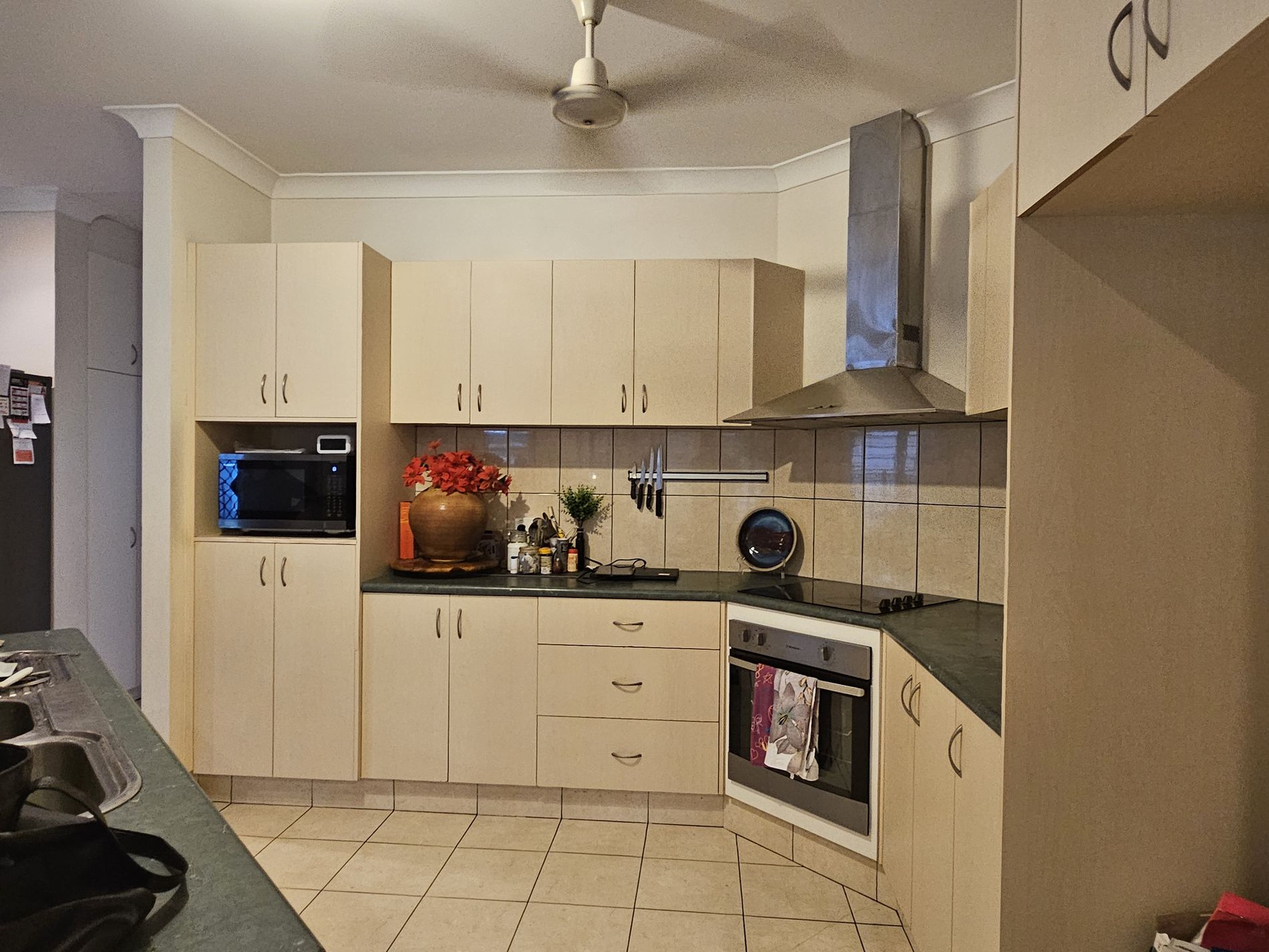 4 Buckingham Street, Gunn