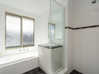 27 FIREWOOD VISTA, Yanchep