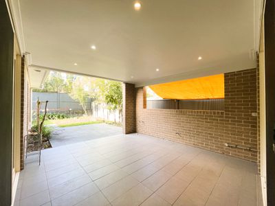 63 Avondale Way, Eastwood