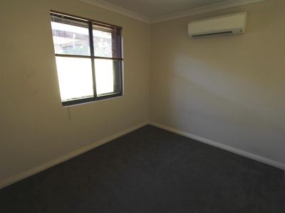 5 / 4 Reynolds Place, South Hedland