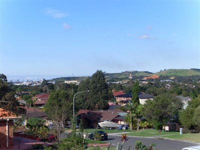 2 Serrata Place, Cordeaux Heights