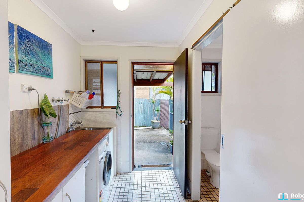 11 Pine Avenue, Tewantin