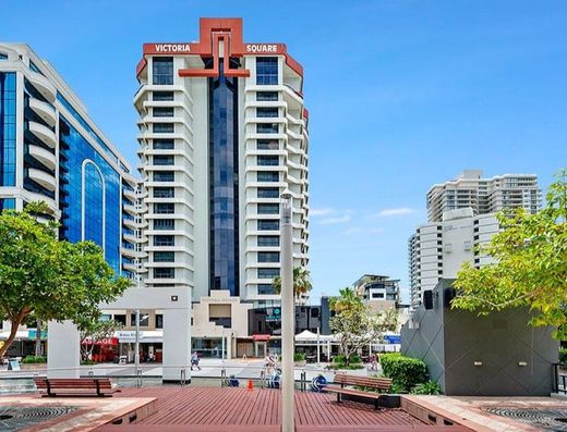 A Rare Broadbeach Find – Oversized Living in a True Lifestyle Location