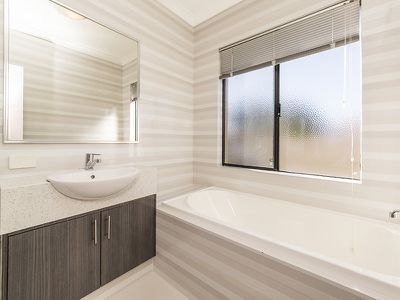 24 Waddell Road, Palmyra