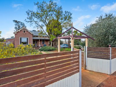 243 Burt Street, Victory Heights