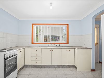 2 / 61 Minda Crescent, Oak Flats