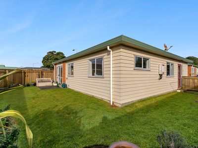 19 Pohutukawa Grove, Titahi Bay