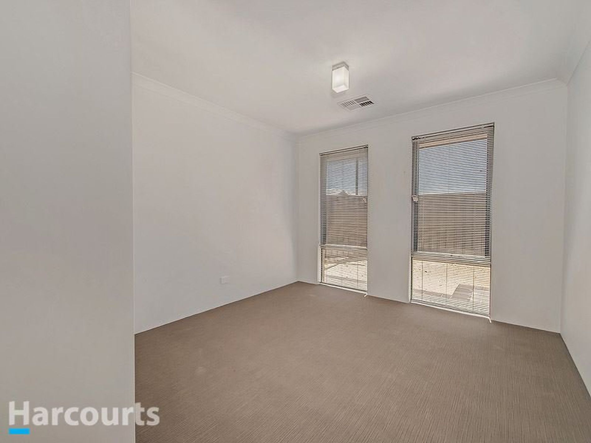 16 Bunker Crescent, Yanchep