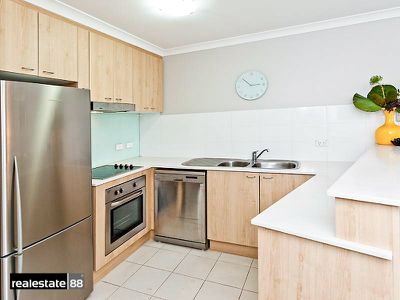 7  /  990 Wellington Street, West Perth