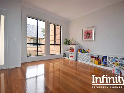 4 / 141 Carlingford Road, Epping