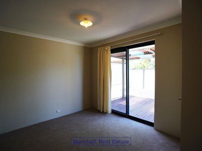 32 Ripplevale Circle, Carramar