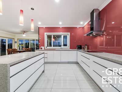 11 Horswood Road, Narre Warren North