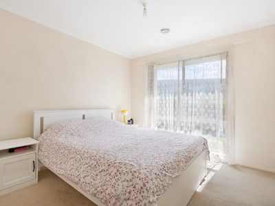 16 Burlington Chase, Hampton Park