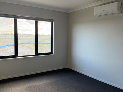 18 NEWFOUNDLAND CIRCUIT, Bonnie Brook