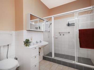 4 / 133 Epsom Road, Ascot Vale