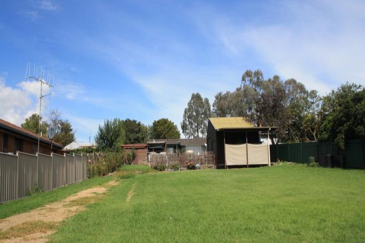 12 Cricket Street, Mansfield