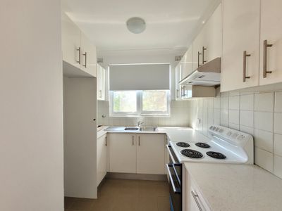 4 / 29 Dennis Street, Lakemba