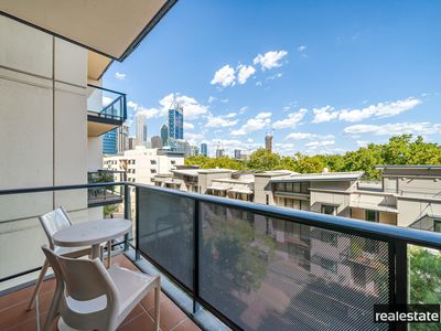 53 / 118 Mounts Bay Road, Perth