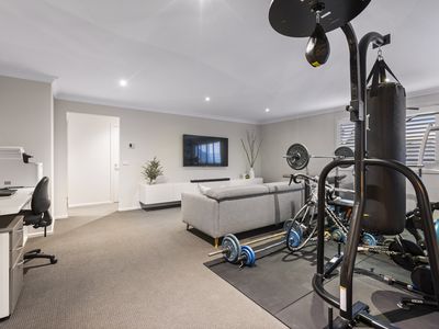 9 Sunnybrook Drive, Wheelers Hill