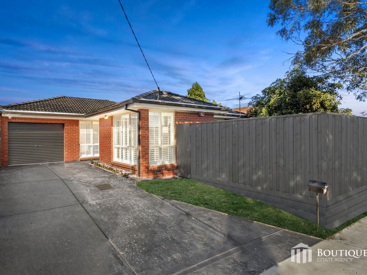 1 / 11 Lakeview Avenue, Rowville