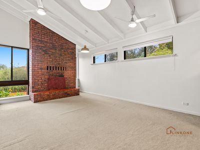 27 Lochee Way, Bull Creek