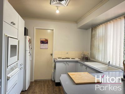 50 Linde Road, Glendenning