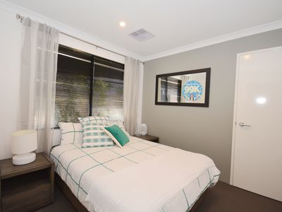 7 Windermere Boulevard, Aveley
