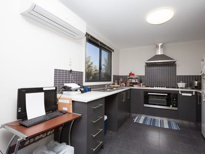 8 Weaver Place, South Hedland