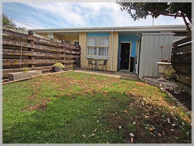 flat 3 / 72 Queen Street West, Levin