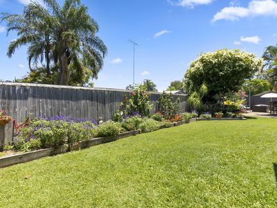 27 Foedera Crescent, Tewantin