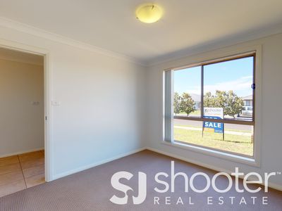 6 Magnolia Boulevard, Dubbo