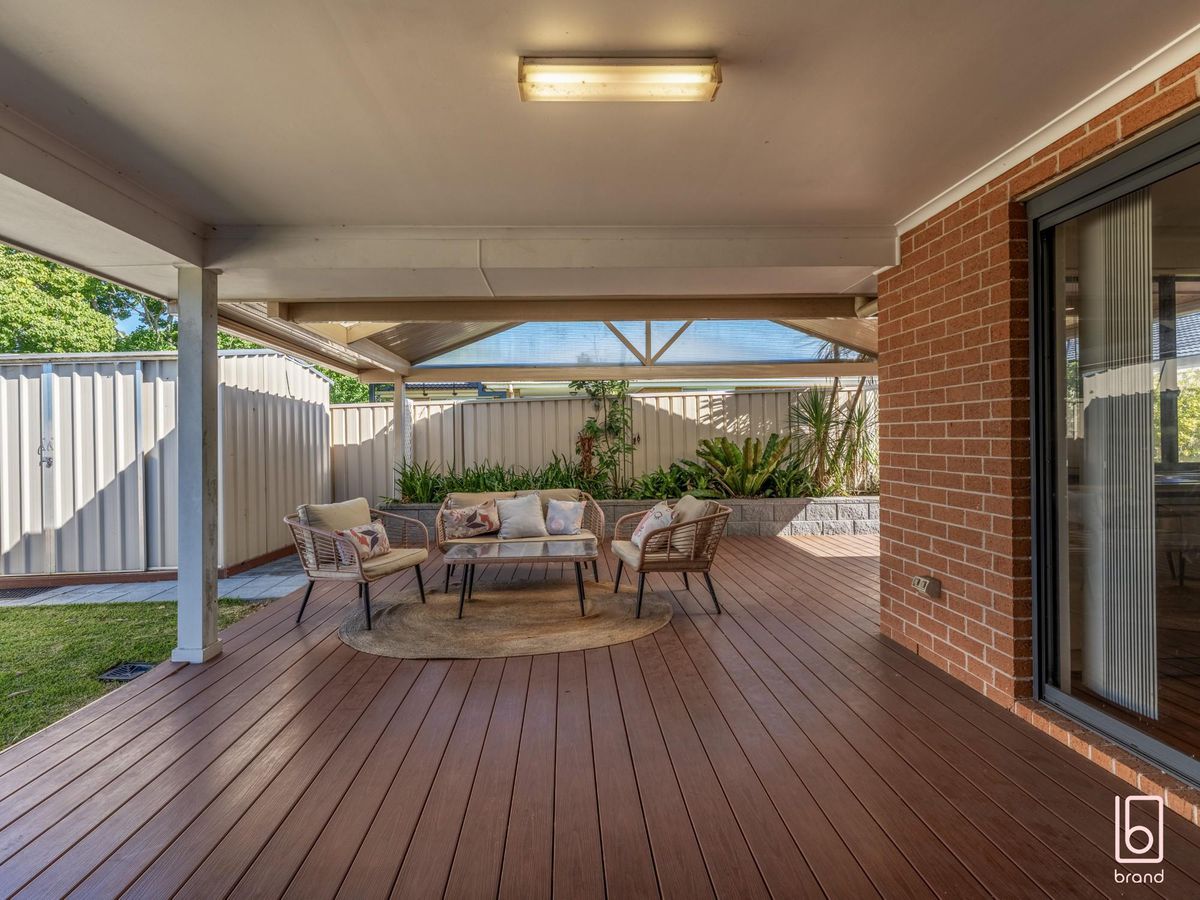 37 Grasstree Avenue, Woongarrah