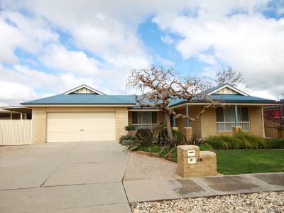 28 Collyndale Drive, Wangaratta