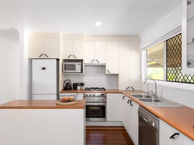 28 Folkstone Avenue, Albany Creek