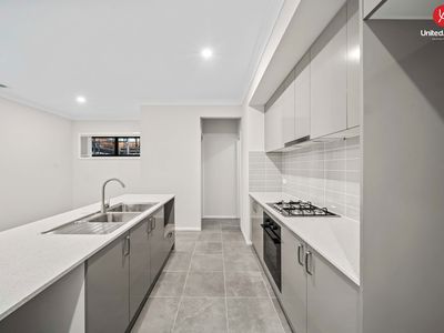36 Fog Street, Austral