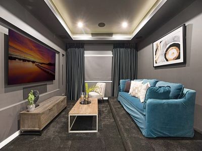 33 Kingfisher Crescent, Palmview