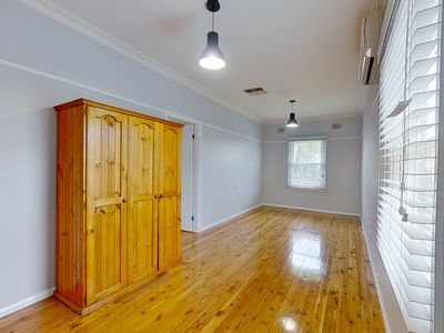 42 Sterling Street, Dubbo