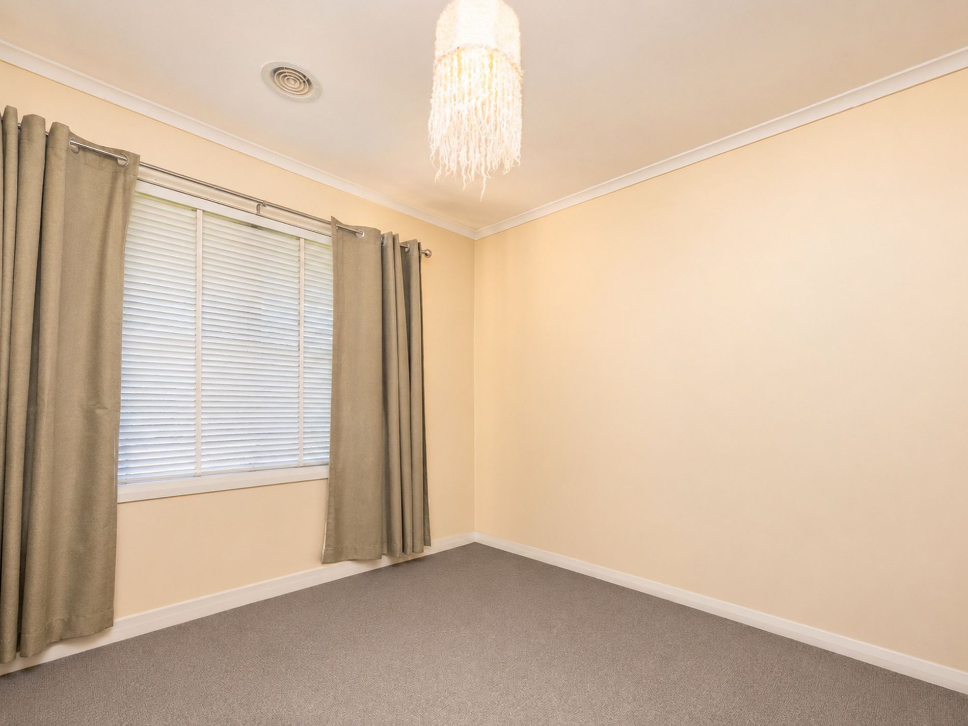 2 Sheehan Crescent, Shepparton