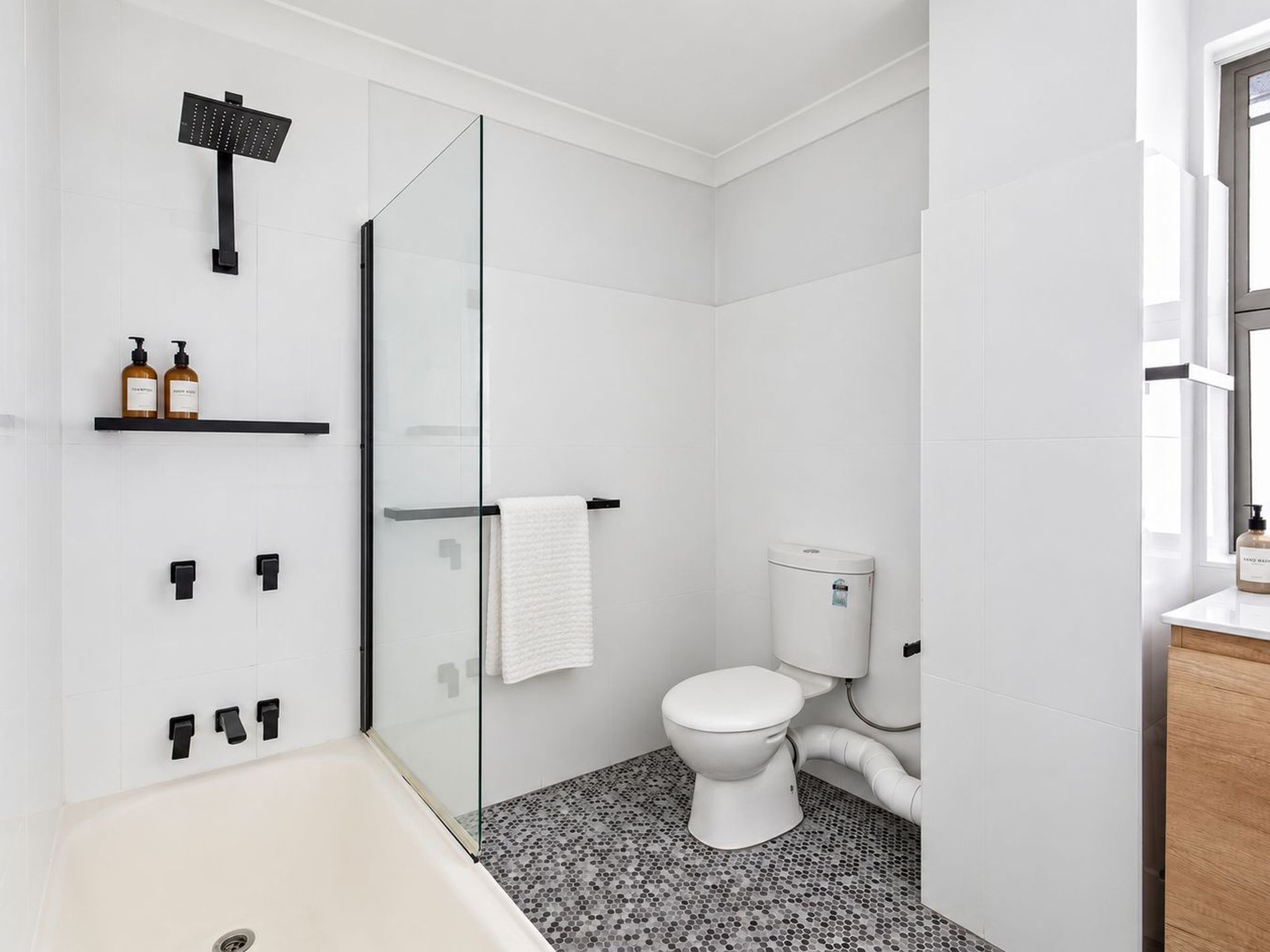 2 / 16 Figgis Street, Kedron