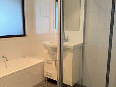 2 Hope Crescent, Bossley Park